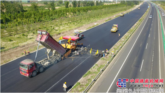中大機(jī)械：不走尋常路 傳承匠心成就中國(guó)公路攤鋪專(zhuān)家